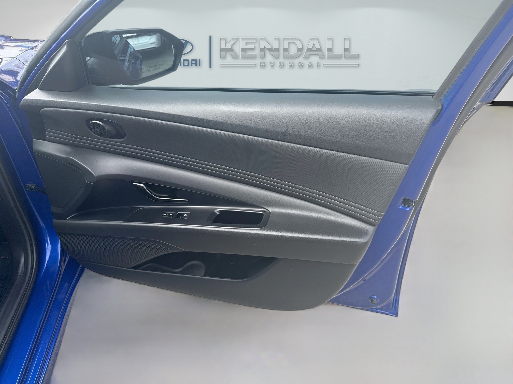 Used 2025 Intense Blue Hyundai SEL Sport image 30