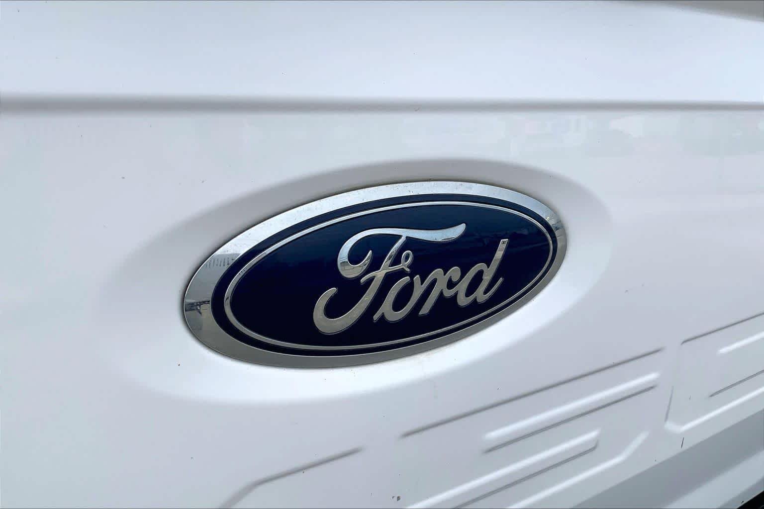 Used 2023 Oxford White Ford XL image 7