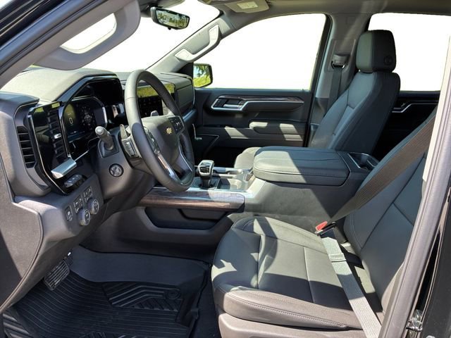 2026 Chevrolet Silverado 1500 LTZ - Photo 11