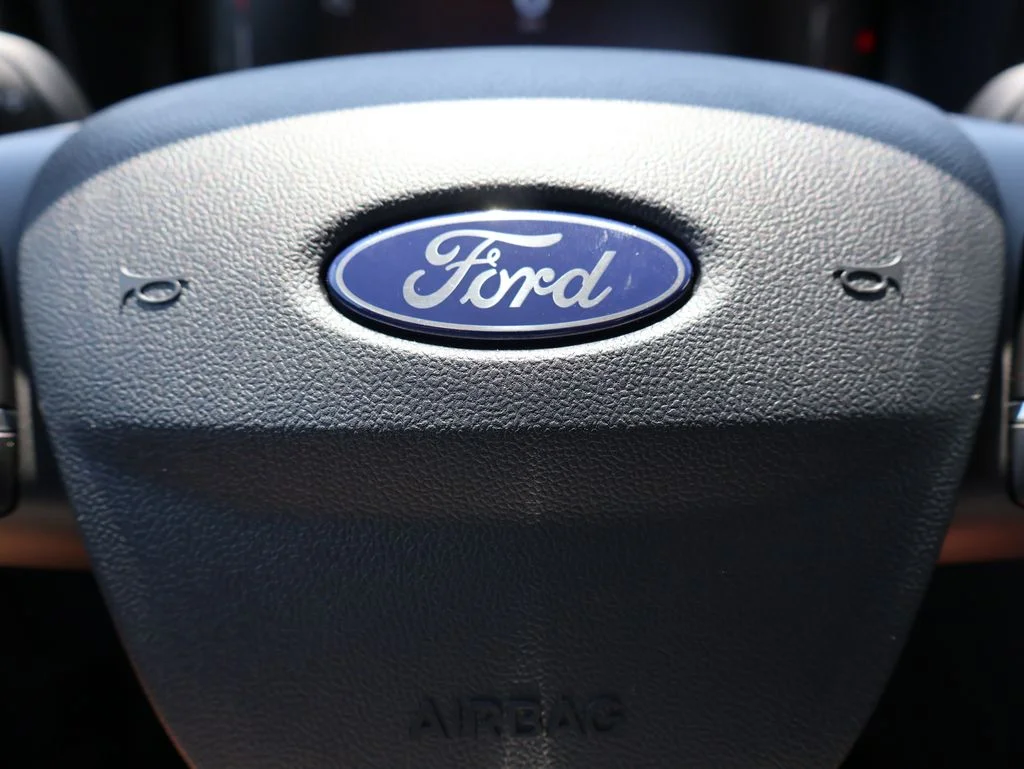 New 2026 Shadow Black Ford XLT image 25