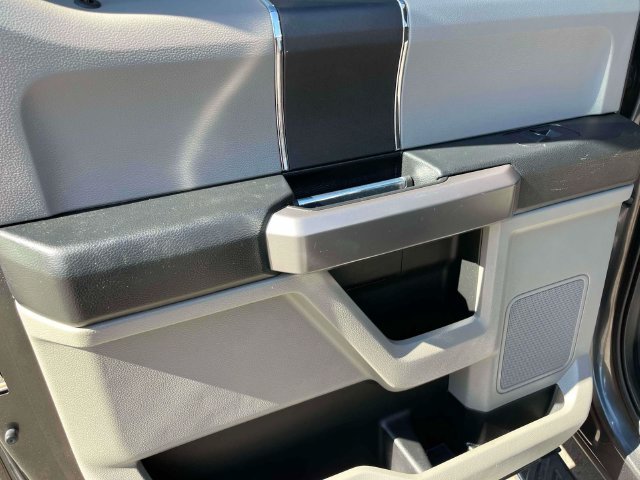 Certified Used 2018 Gray Ford XLT image 17