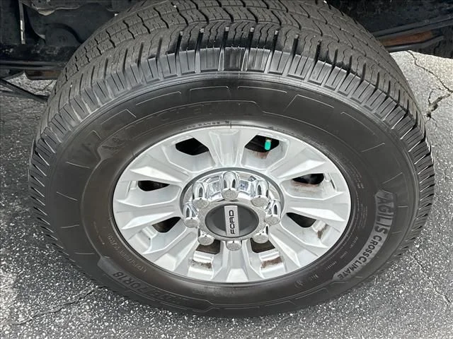 Used 2022 Gray Ford XL image 35