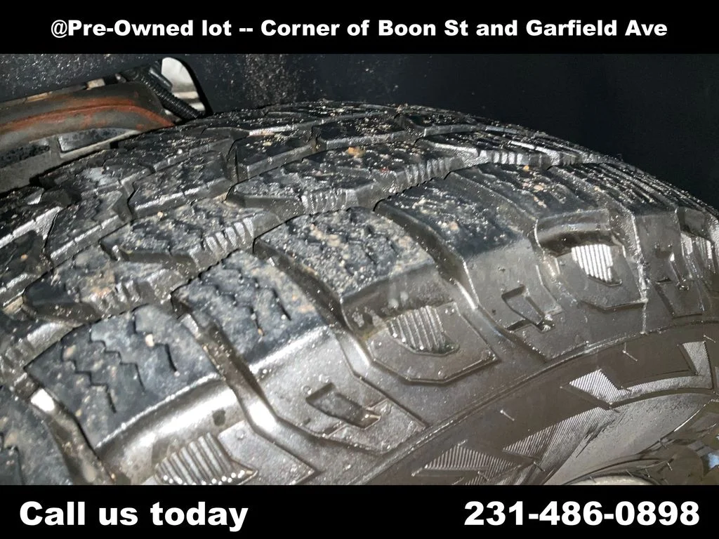 Used 2012 Gray Chevrolet LT image 12