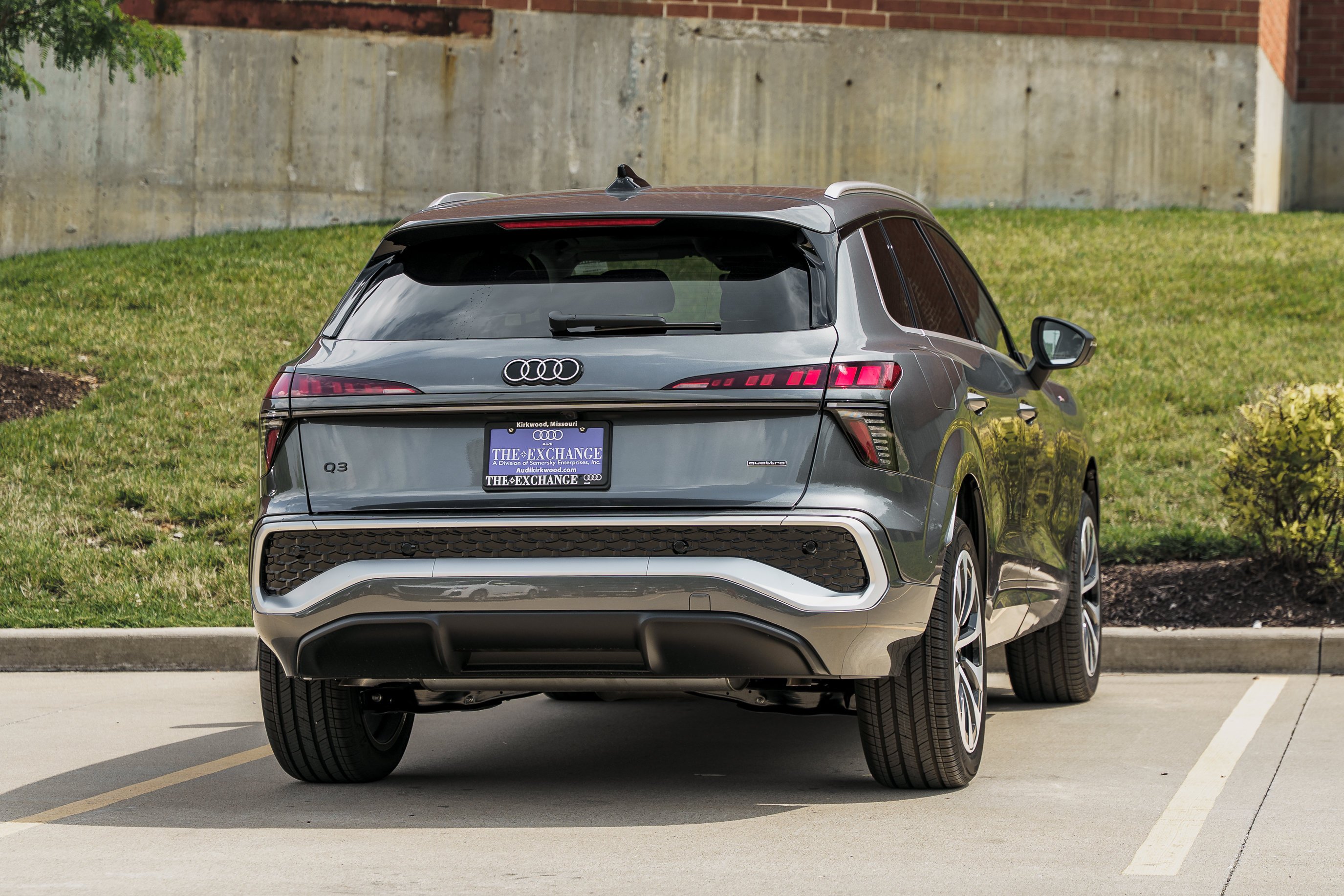 New 2026 DAYTONA GRAY Audi S line image 4