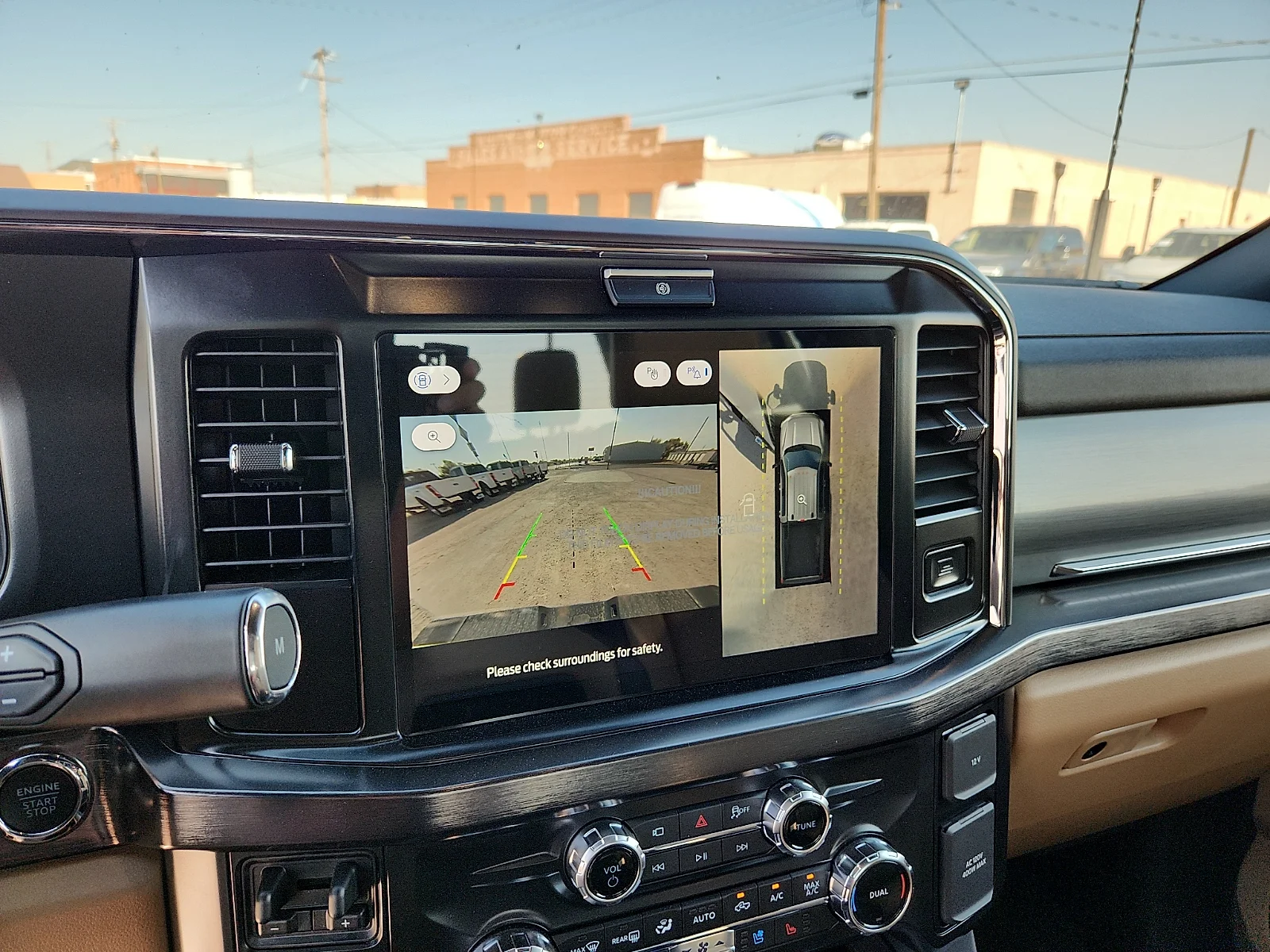 New 2026 Oxford White Ford Lariat image 23