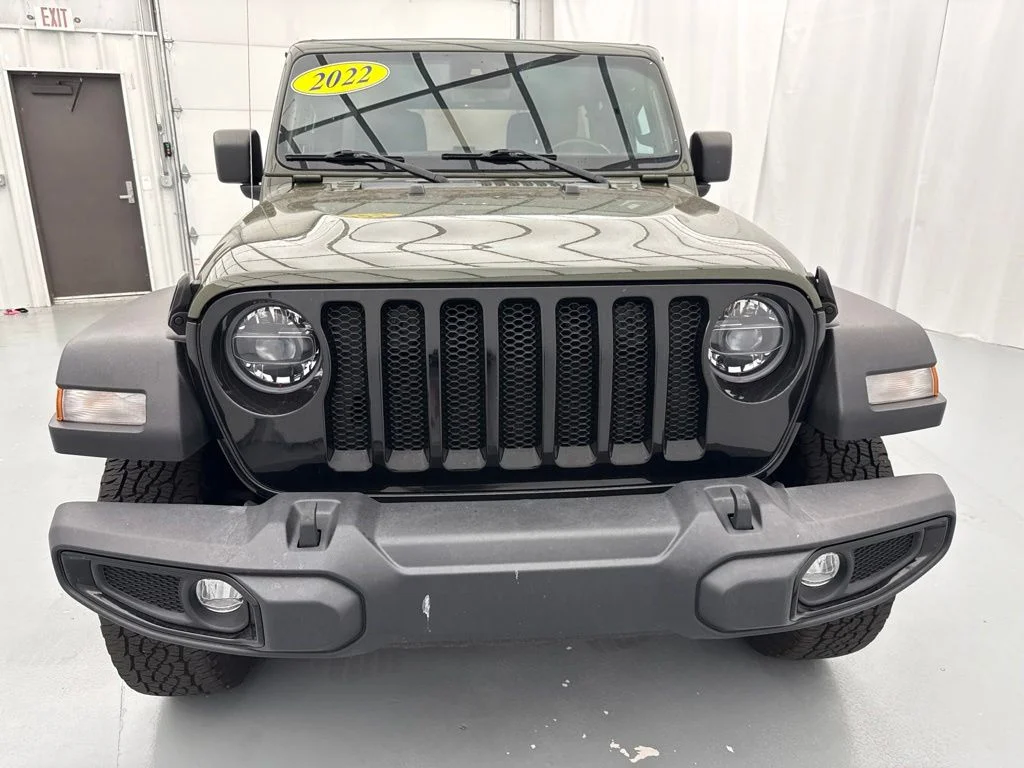 Used 2022 Green Jeep Unlimited Willys image 2
