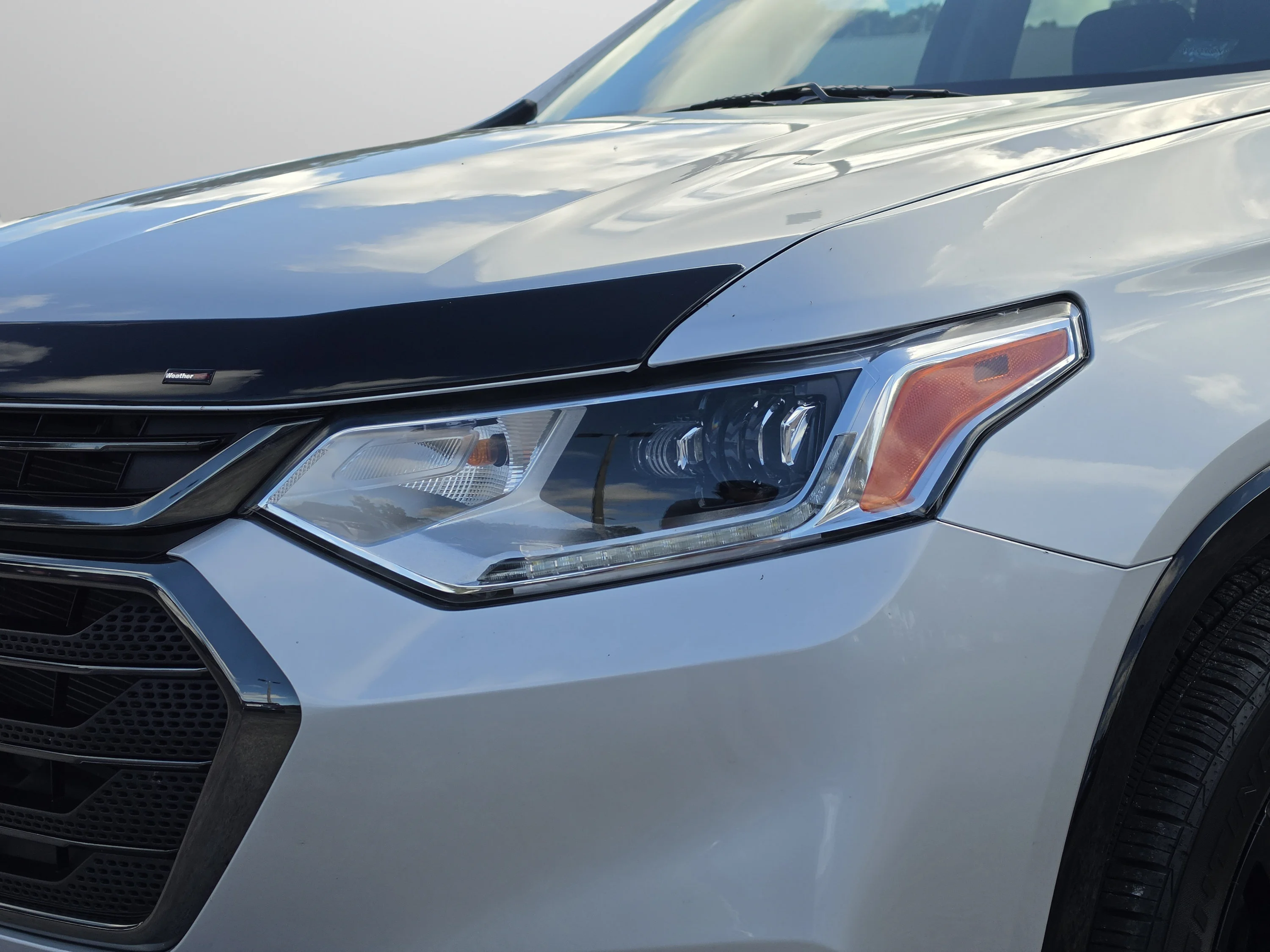 Used 2020 Silver Ice Metallic Chevrolet Premier image 13