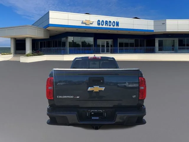 Used 2019 SHADOW GRAY METALLIC Chevrolet 4WD LT image 4