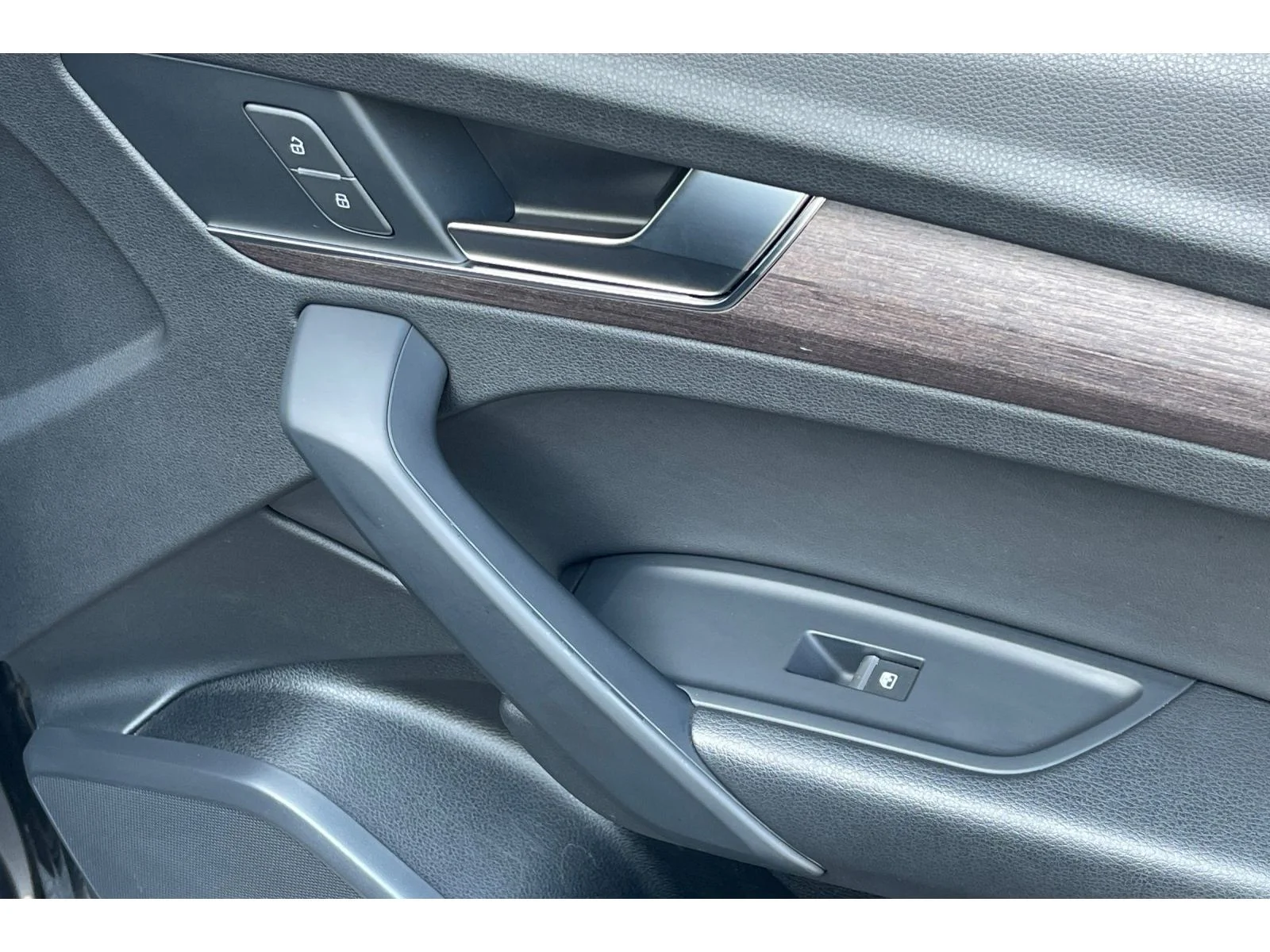 Used 2021 Manhattan Gray Metallic Audi Premium image 21