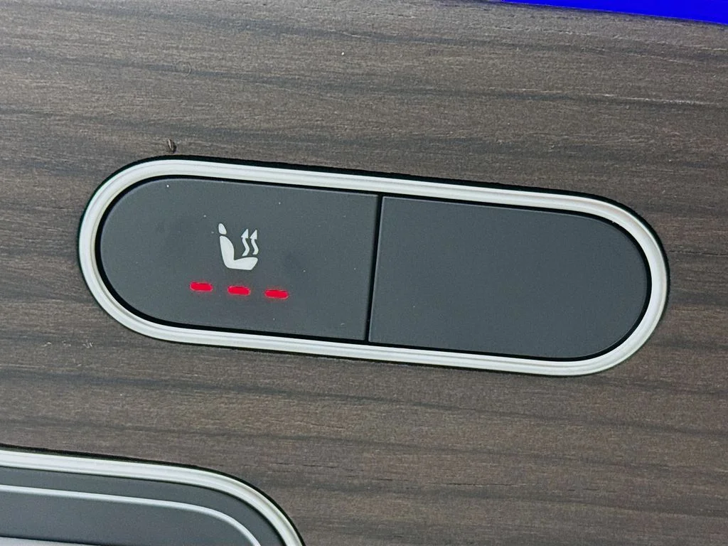 2025 Mercedes-Benz GLB Base - Photo 20