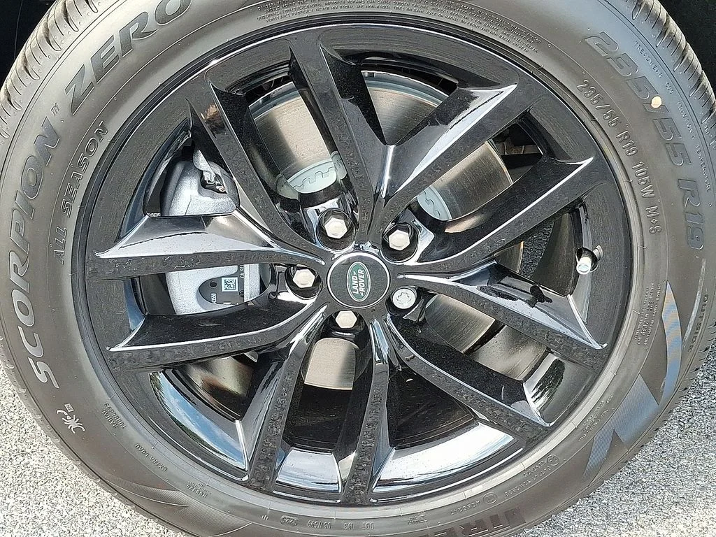New 2026  Land Rover Landmark image 5