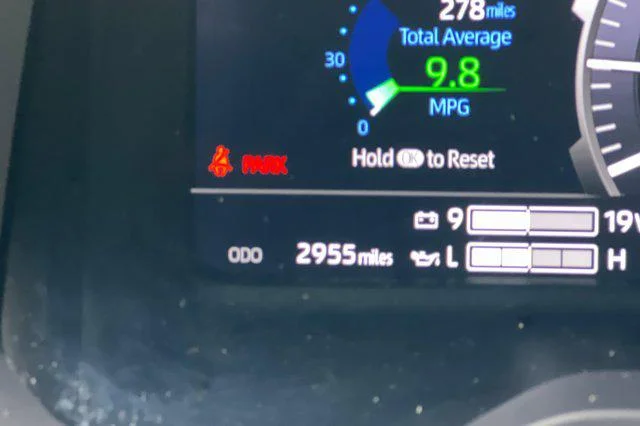 Certified Used 2024 MAGNETIC GRAY MET. Toyota  image 29