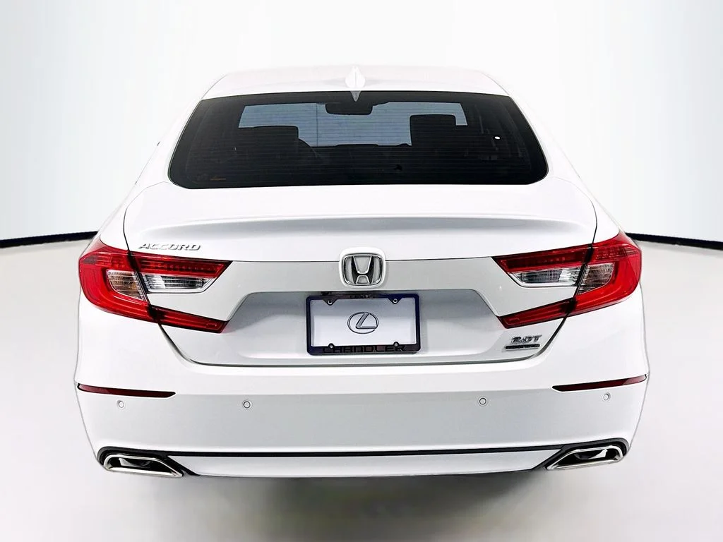 Certified Used 2022 White Honda Touring 2.0T image 6
