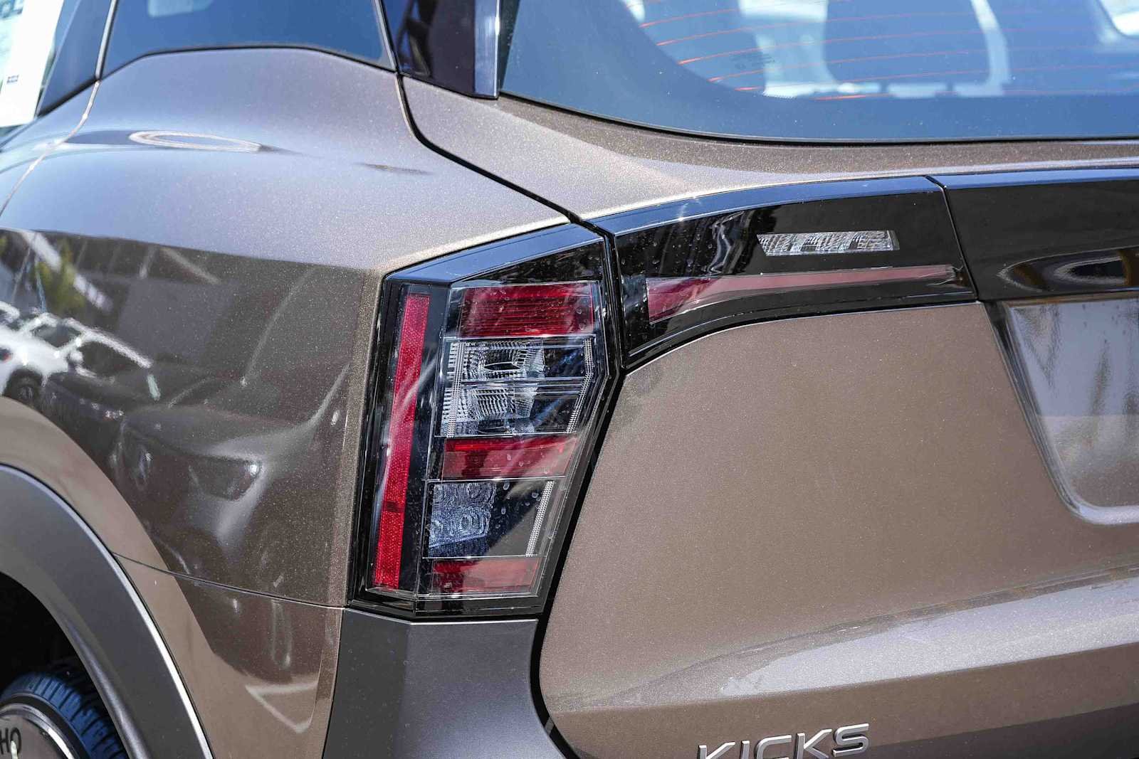 New 2026 Canyon Bronze Metallic Nissan S image 7