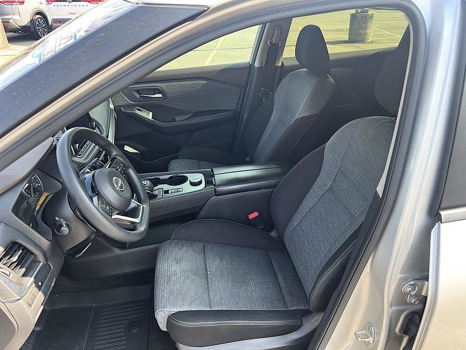 Used 2023 Brilliant Silver Metallic Nissan SV image 13
