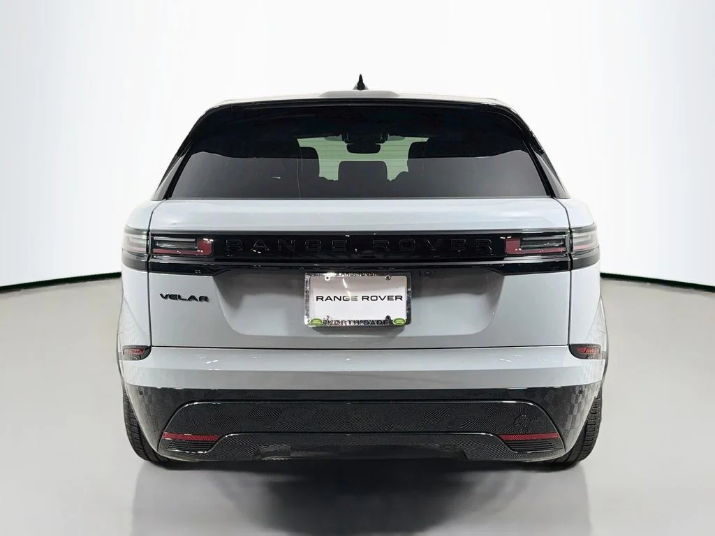 New 2026 Arroios Grey Land Rover P250 Base image 6