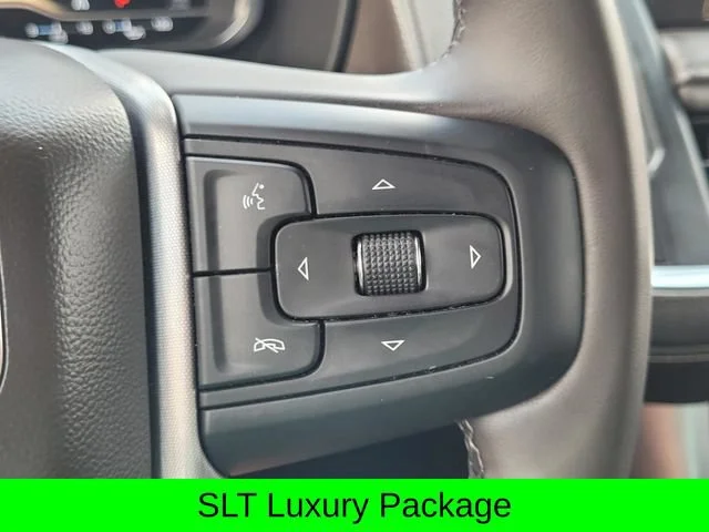 Used 2023 Pearl Beige Metallic GMC SLT image 20