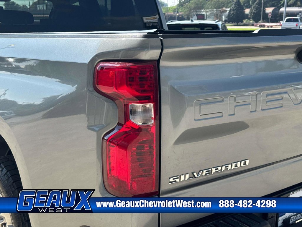 Used 2023 Gray Chevrolet LT image 15