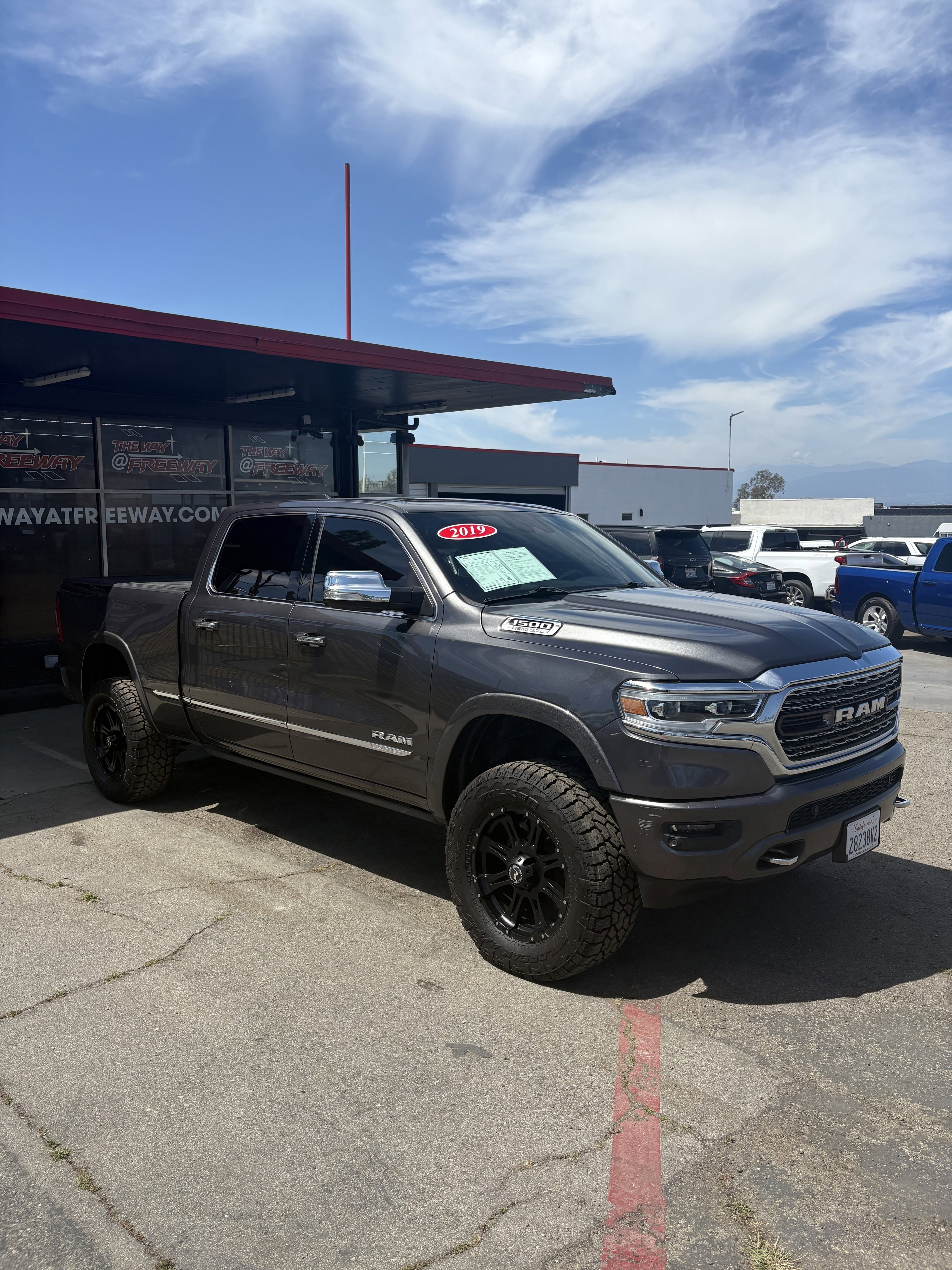 Used 2019 Granite Crystal Metallic Clearcoat Ram Limited image 3