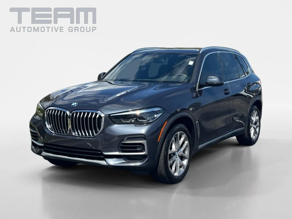 Used 2022 Gray BMW xDrive40i image 3