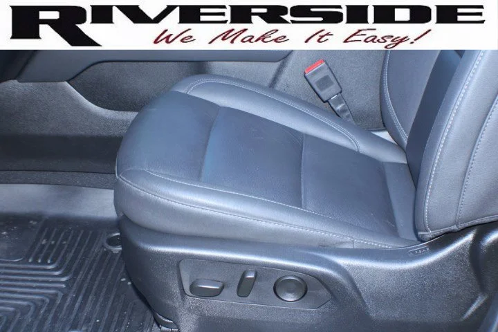 Used 2023 Black Chevrolet Z71 image 15