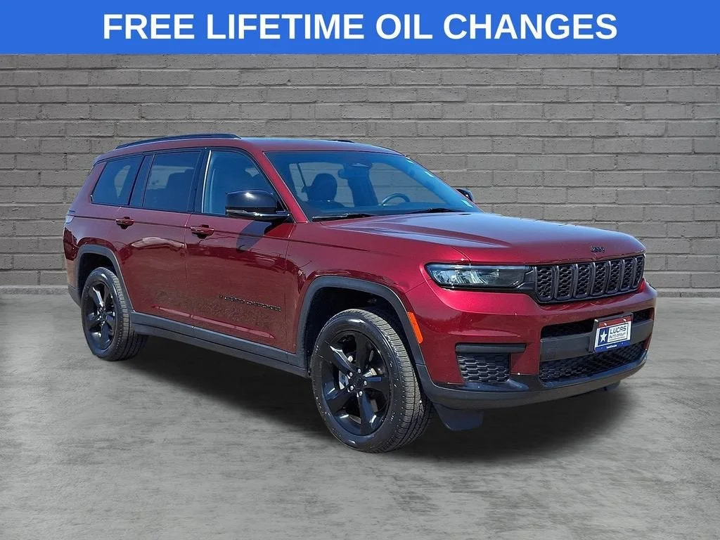 Used 2024 Red Jeep Altitude X 4x4 image 43