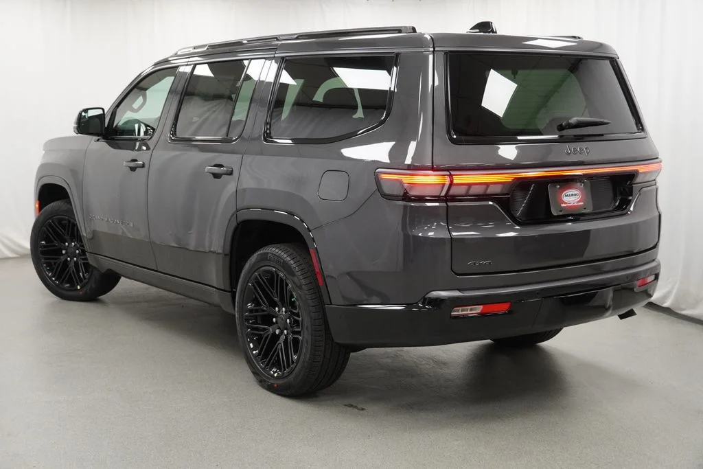 New 2026 Baltic Gray Metallic Clearcoat Jeep Limited Reserve image 13