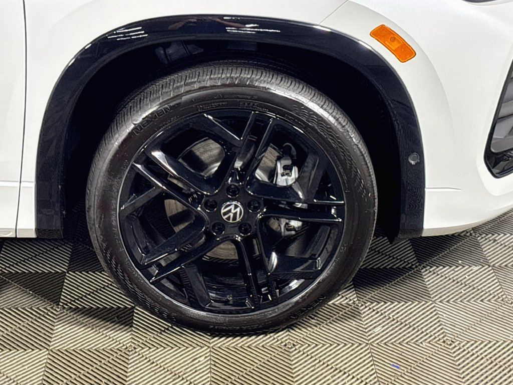 New 2026  Volkswagen SE R-Line Black image 23