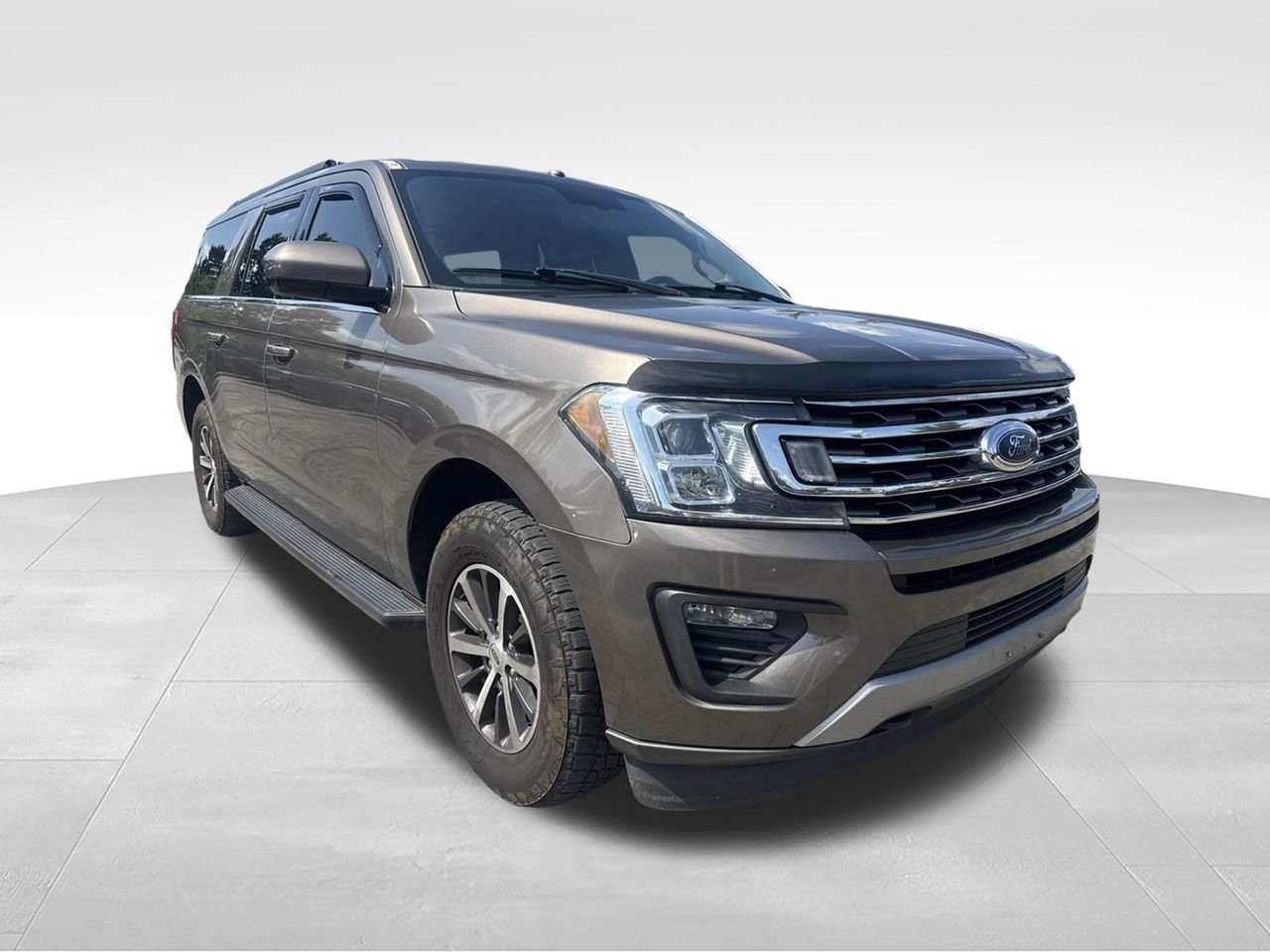 Used 2019 Gray Ford XLT image 4