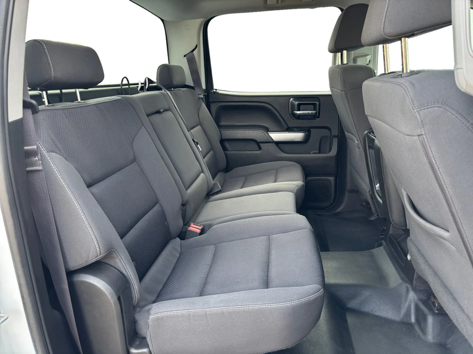 Used 2017 White Chevrolet LT * Available Until Exported to USA * image 18
