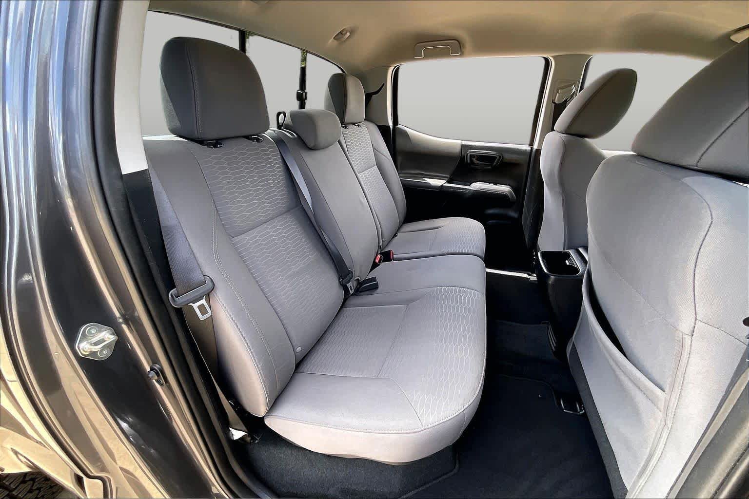 Used 2017 Magnetic Gray Metallic Toyota SR5 image 20
