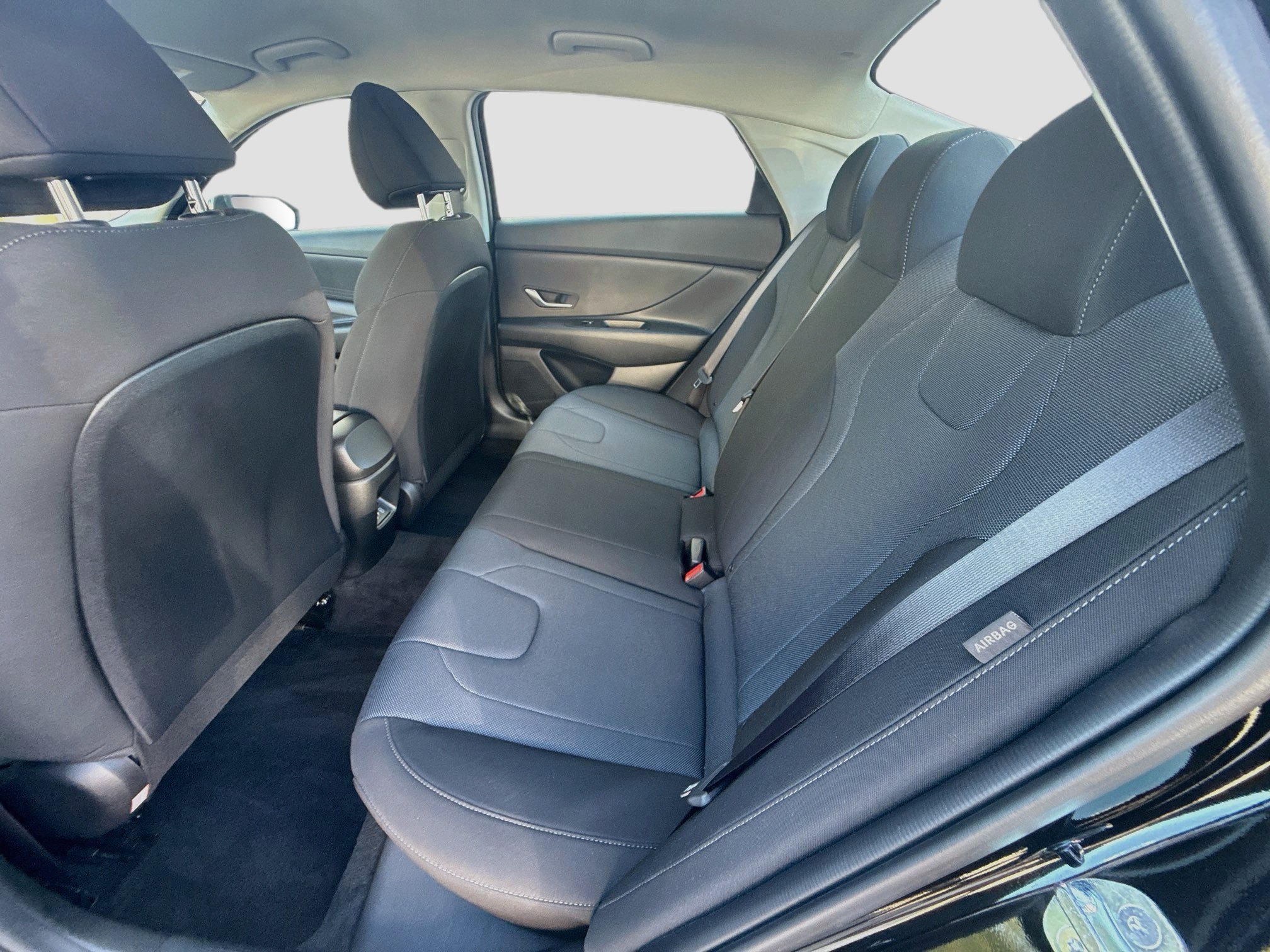 Used 2025 Abyss Black Hyundai SE image 20