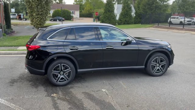Used 2026 Black Mercedes-Benz GLC 300 image 3