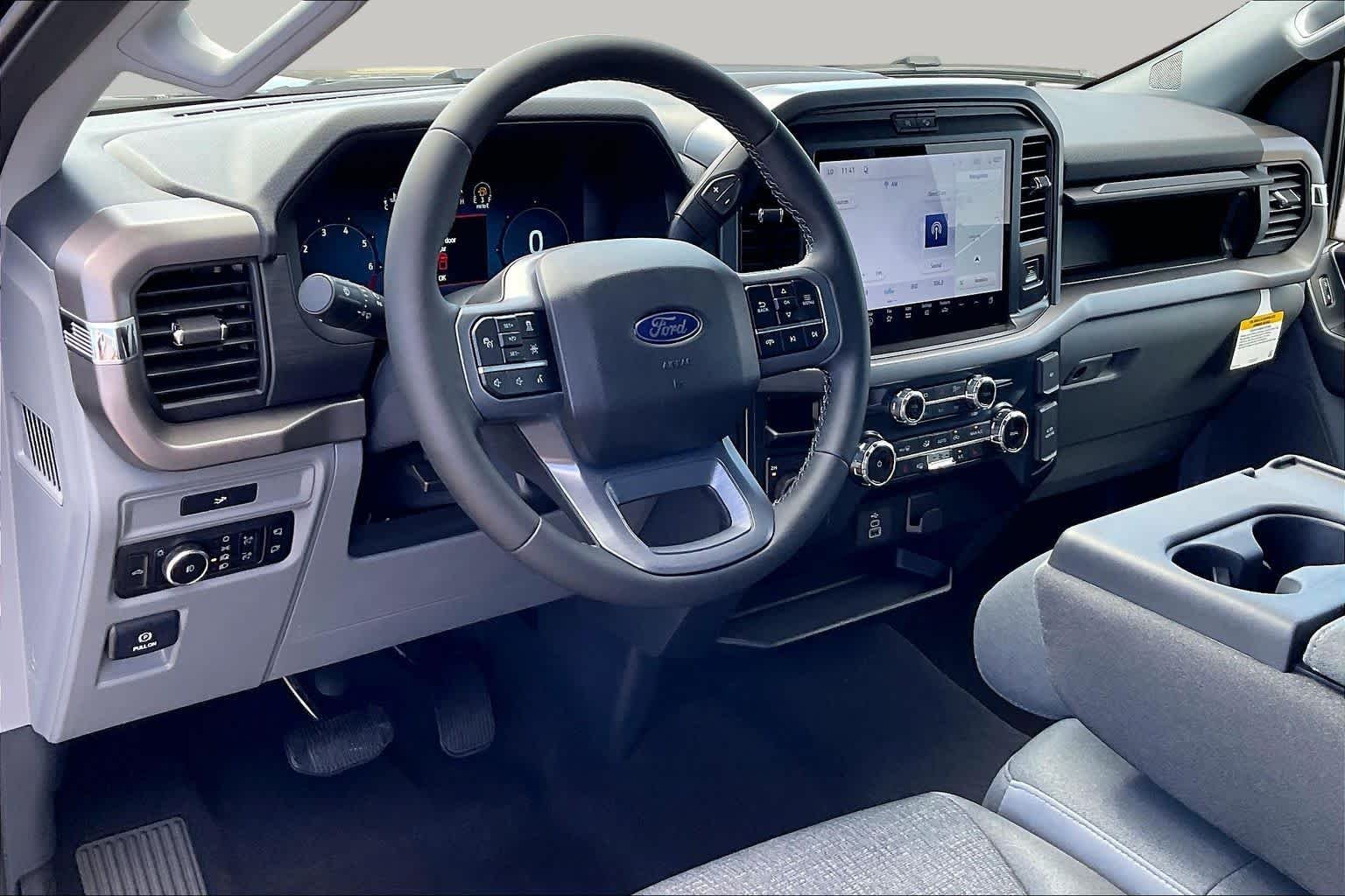 New 2026 Agate Black Metallic Ford XLT image 8