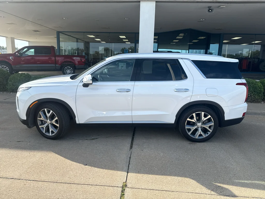 Used 2021 Hyper White Hyundai SEL image 9