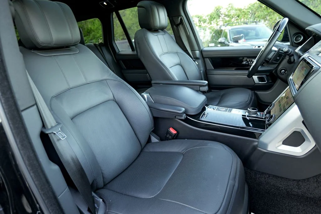 Used 2020 Santorini Black Metallic Land Rover HSE image 39