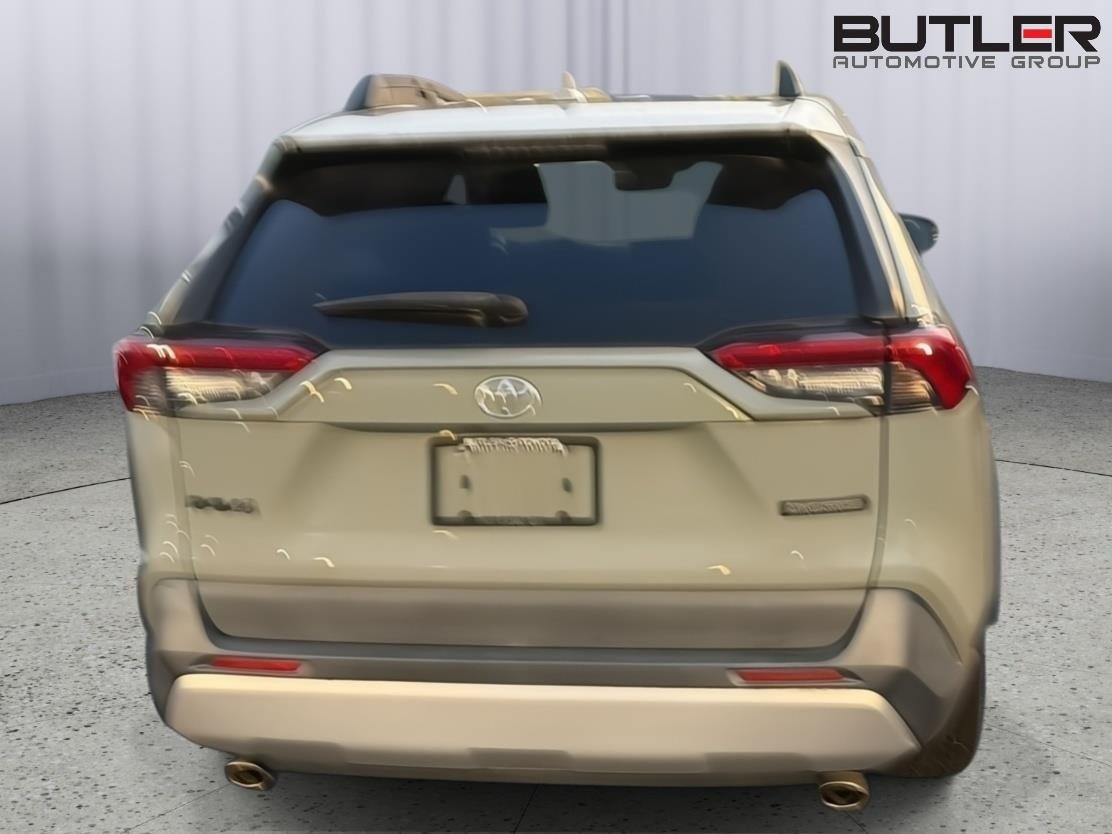 Used 2019 Lunar Rock w/Ice Edge Roof Toyota Adventure image 9