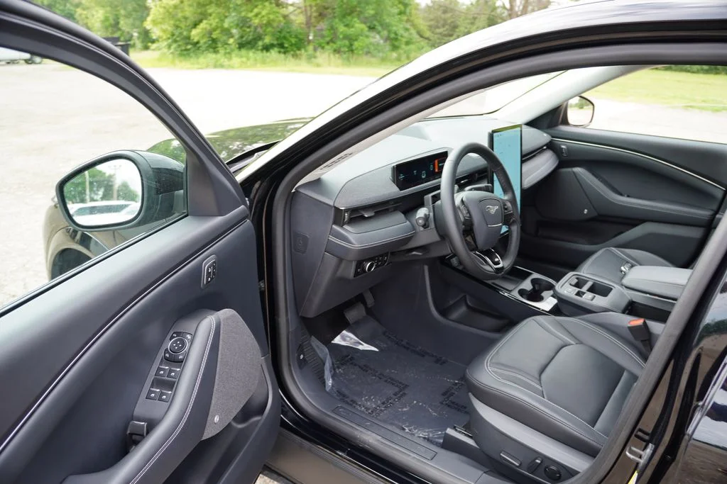 Used 2025 Black Ford Premium image 14