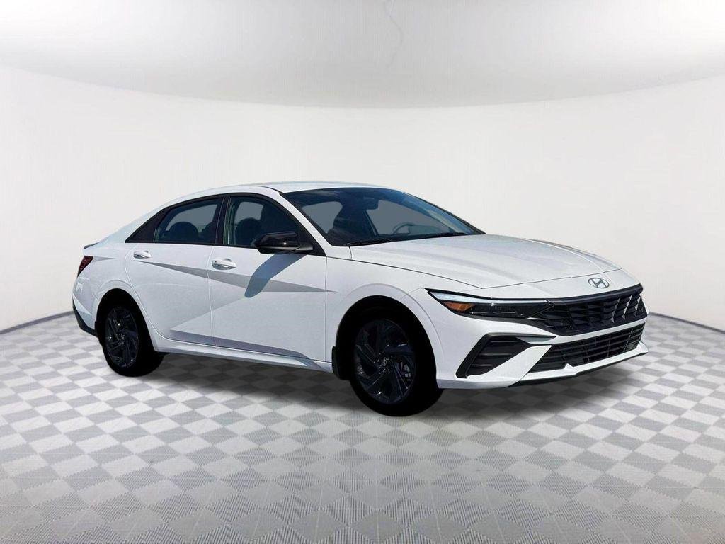 New 2026 White Hyundai SEL Sport image 10