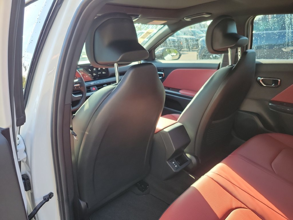 New 2026 Snow White Pearl Kia GT-Line image 15