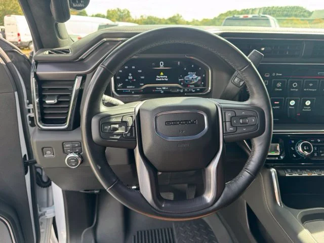 Used 2025 White GMC Denali Ultimate image 25
