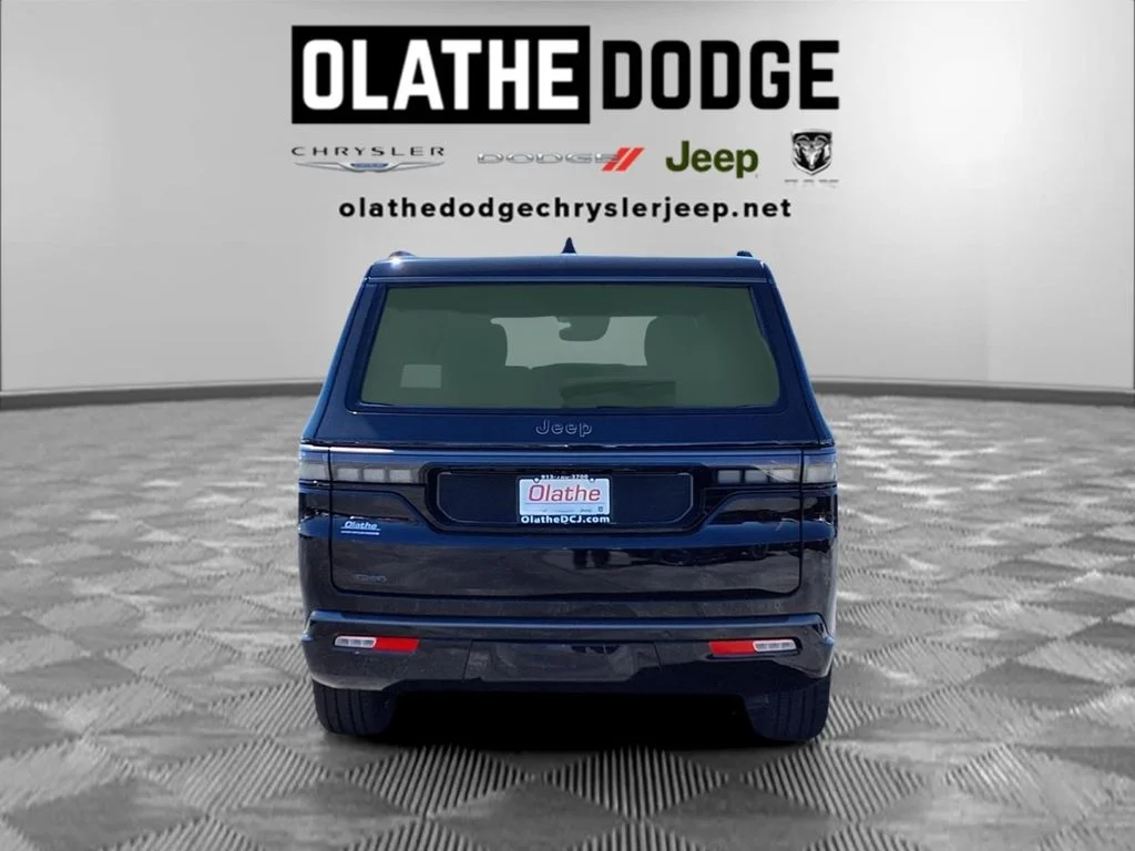 New 2026 High Gloss Black Exterior Paint Jeep Limited Reserve image 28