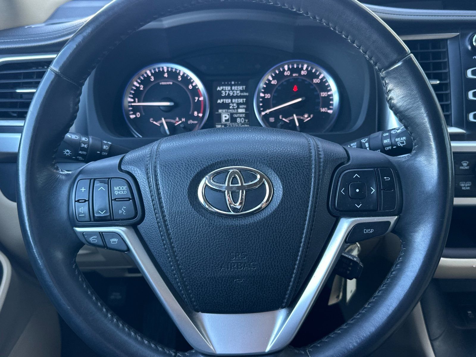 Used 2015 Attitude Black Metallic Toyota LE Plus V6 image 21
