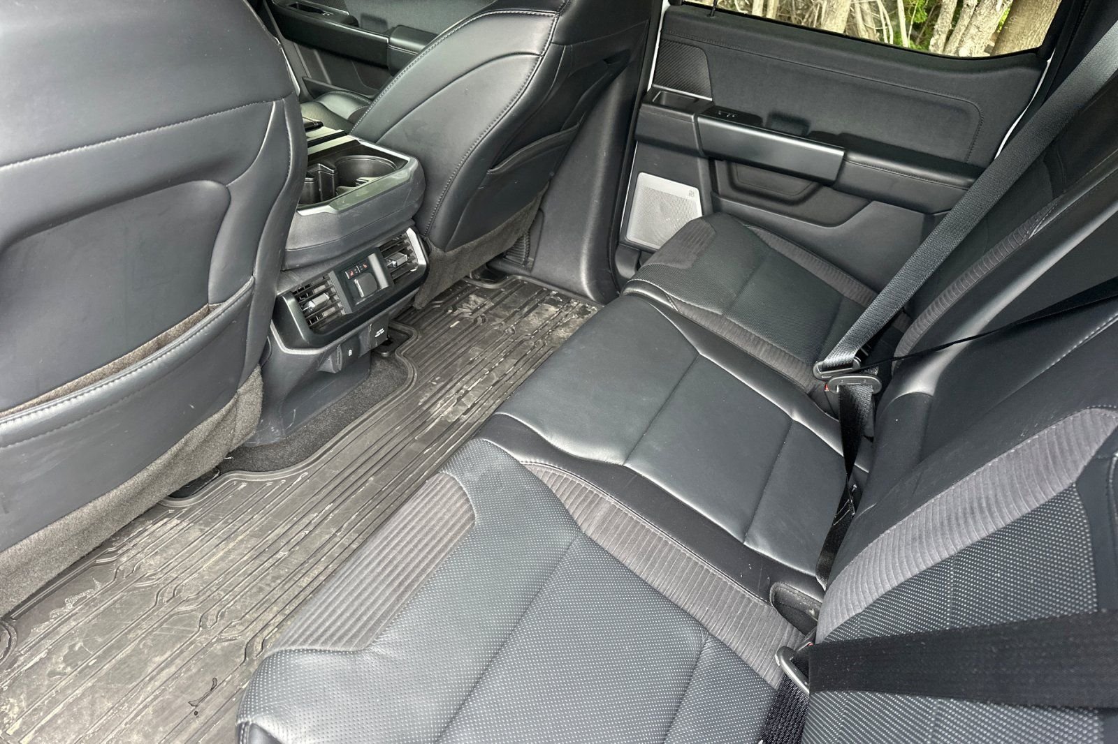 Used 2023 White Ford Raptor image 13