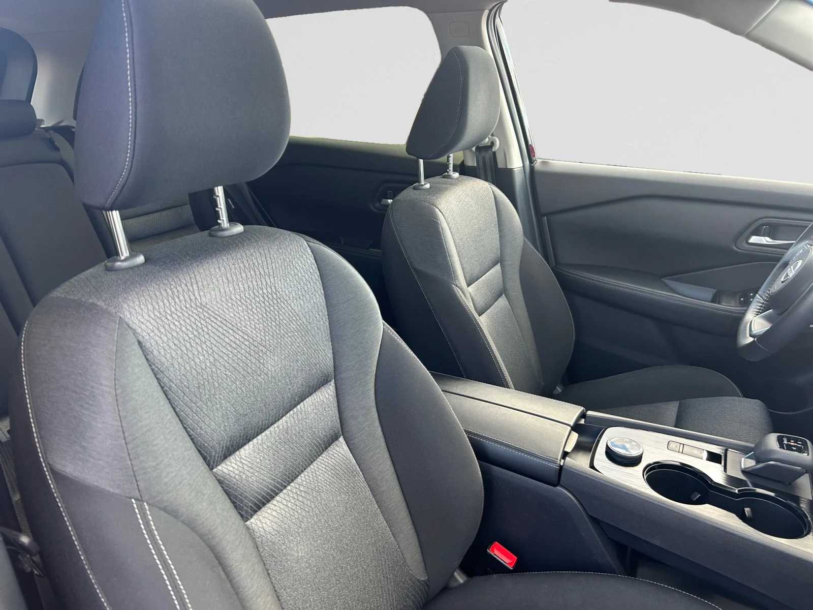 Used 2024 Black Nissan SV Moonroof AWD image 12
