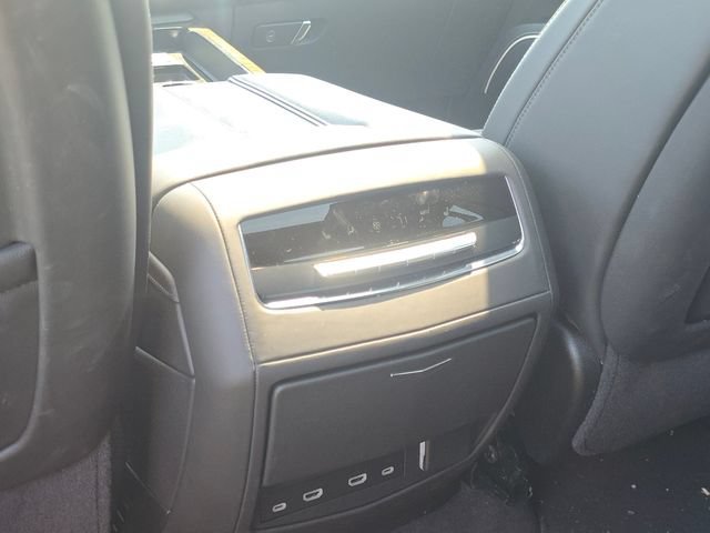 Used 2024 Crystal White Tricoat Cadillac Sport Platinum image 27