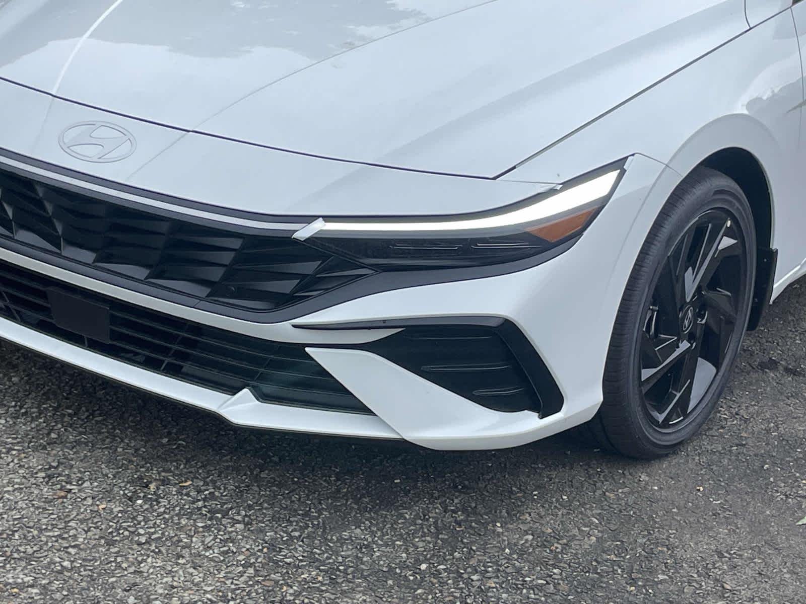 New 2026 Serenity White Hyundai SEL Sport Premium image 13