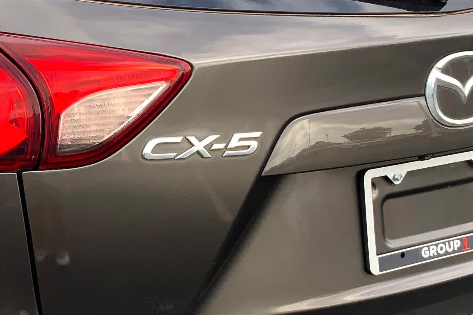 Used 2016 Titanium Flash Mica Mazda Touring image 10