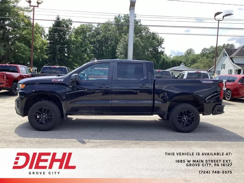 Used 2021 BLACK Chevrolet Custom Trail Boss image 4