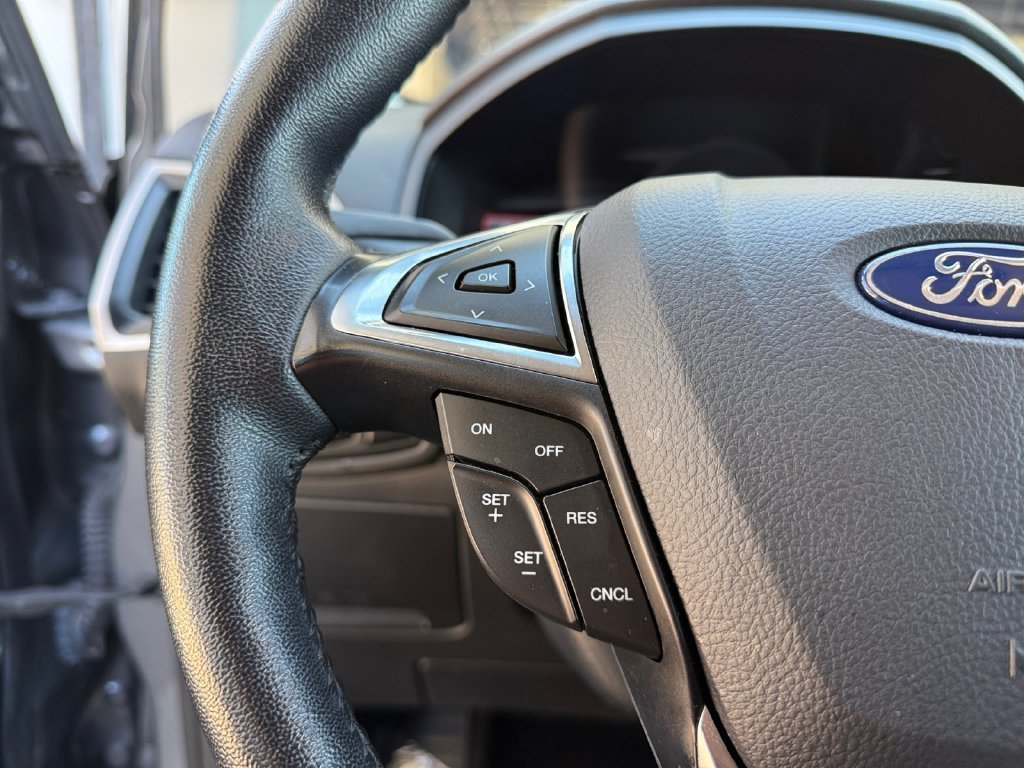 Used 2024 Gray Ford SEL image 24